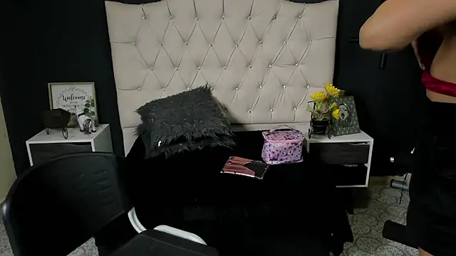 Andrys  online show from 02.13.25