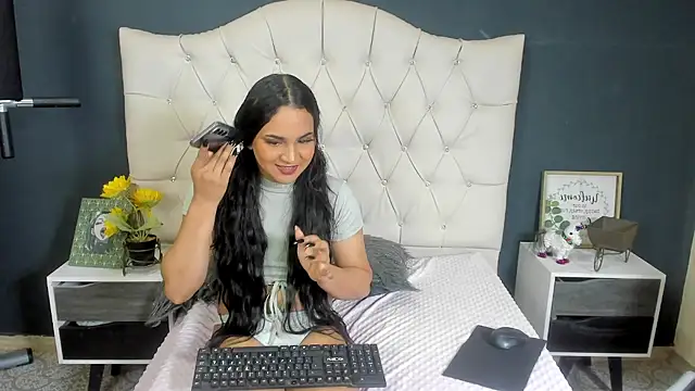 Andrys  online show from 02.22.25