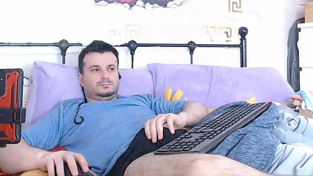 Snapshot of erotico69xxx chatting on 01.10.25 erotico69xxx online show from 01.10.25