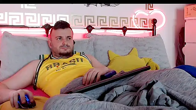 Snapshot of erotico69xxx chatting on 09.25.25 erotico69xxx online show from 09.25.25