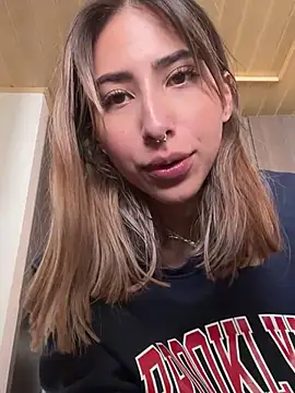 Ameellie online show from 01.18.25