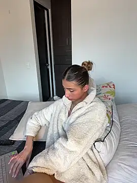 Ameellie online show from 02.07.25