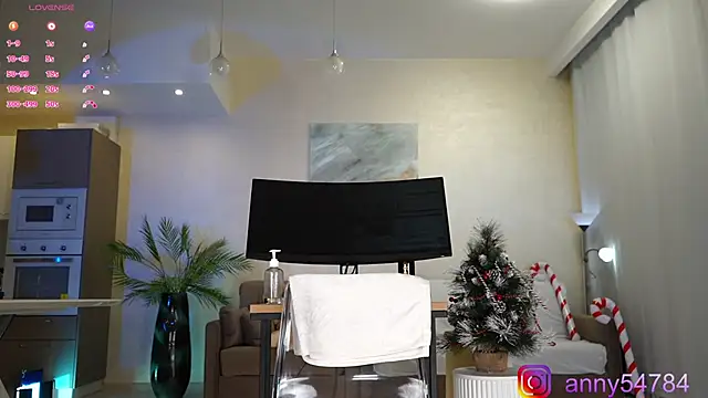 anny54784 online show from 12.17.25