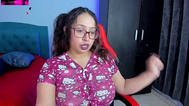 Snapshot of charlotee_lovee69 chatting on 02.23.25 charlotee lovee69 online show from 02.23.25