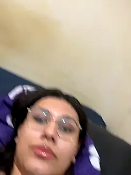 Snapshot of allana_freire chatting on 09.17.25 allana freire online show from 09.17.25