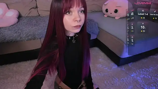 Snapshot of _ChloeSweeet_ chatting on 11.12.25 ChloeSweeet online show from 11.12.25