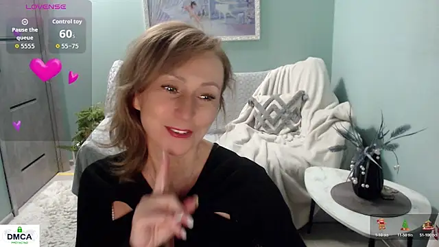 HornyMilf 777 online show from 11.21.25