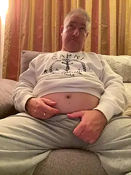 Russirayu online show from 12.14.25