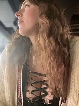 MommmyYummy online show from 11.11.25