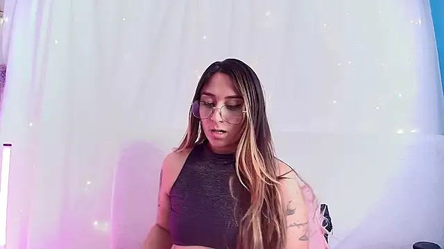 Natasha Wilde  online show from 12.13.24