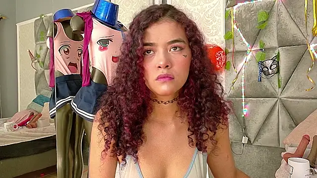 Snapshot of Angela_lovee chatting on 10.10.25 Angela lovee online show from 10.10.25