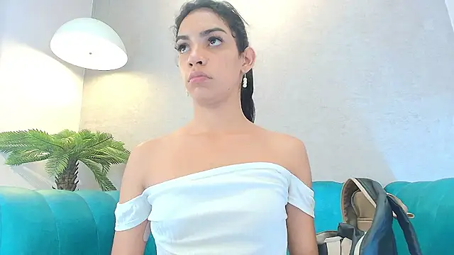 Alahia Rodriguez online show from 02.20.26