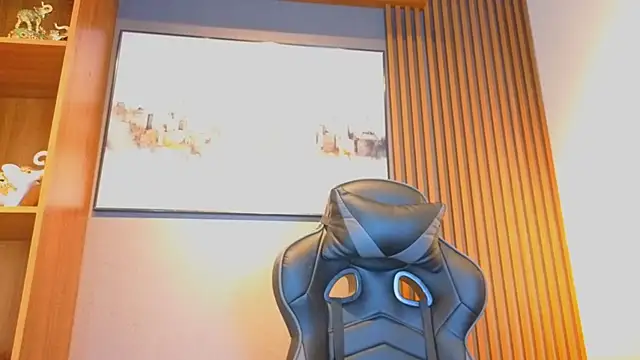 Snapshot of Alahia_Rodriguez chatting on 06.09.26 Alahia Rodriguez online show from 06.09.26