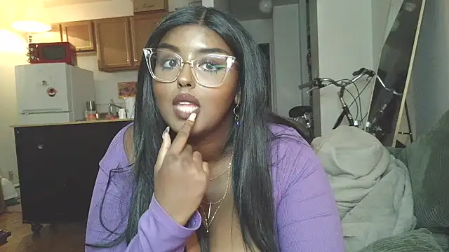 SiminFox online show from 10.13.25