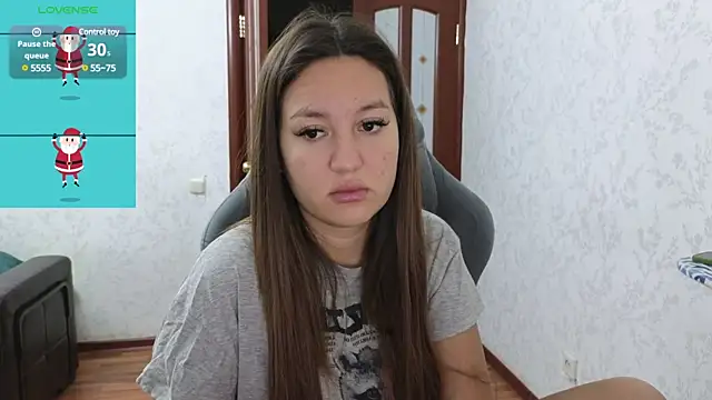 Snapshot of Nelly_Fischer chatting on 12.11.24 Nelly Fischer online show from 12.11.24