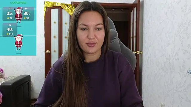 Snapshot of Nelly_Fischer chatting on 12.30.24 Nelly Fischer online show from 12.30.24