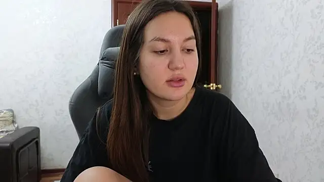 Snapshot of Nelly_Fischer chatting on 01.11.25 Nelly Fischer online show from 01.11.25