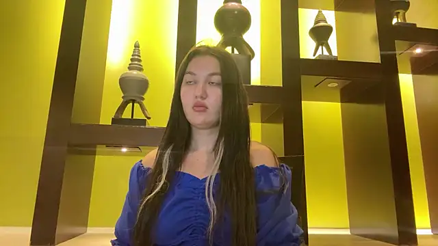 Snapshot of Nelly_Fischer chatting on 01.21.25 Nelly Fischer online show from 01.21.25