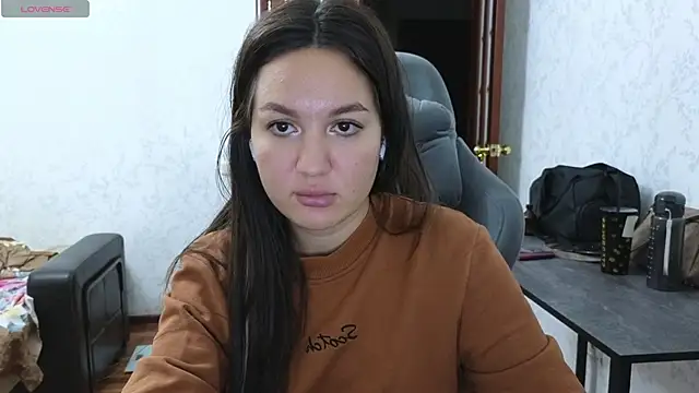 Snapshot of Nelly_Fischer chatting on 02.26.25 Nelly Fischer online show from 02.26.25