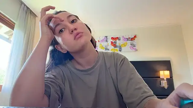 Nelly Fischer online show from 12.22.25