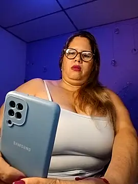 EllisW8 online show from 11.26.25