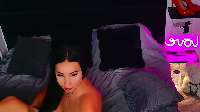 MissAmeliaa online show from 06.17.26