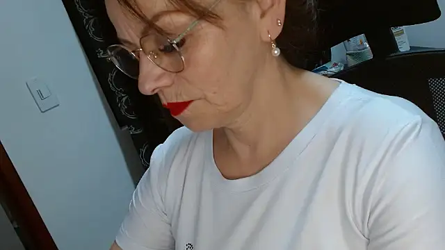 asleycavta online show from 11.13.25