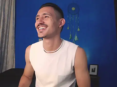 HomeAloneK online show from 11.05.25