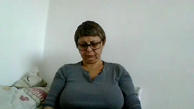 roseblak42 online show from 11.11.25