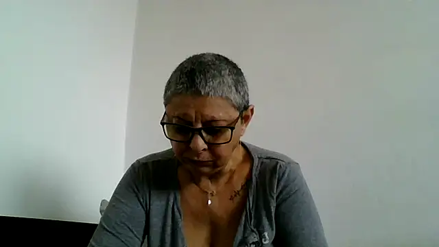 roseblak42 online show from 12.02.25