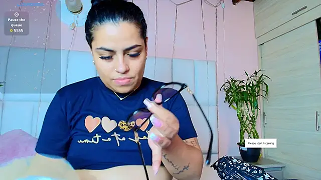 kiana cream online show from 02.12.25