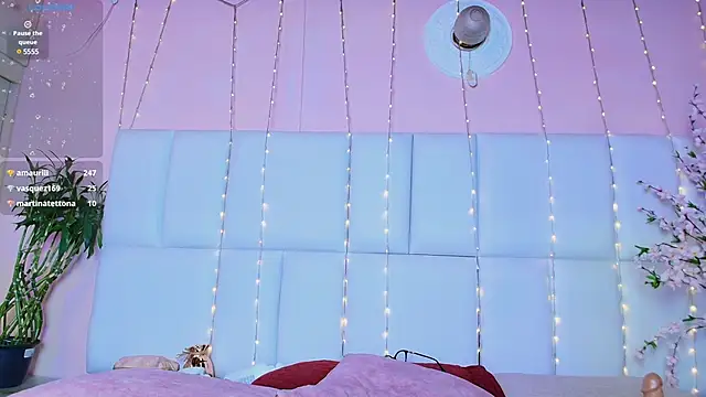 kiana cream online show from 03.01.25