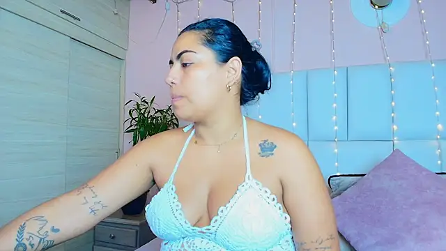 kiana cream online show from 03.07.25