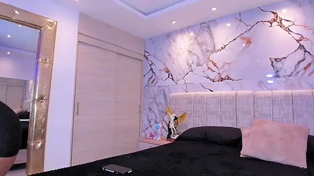 kiana cream online show from 11.10.25