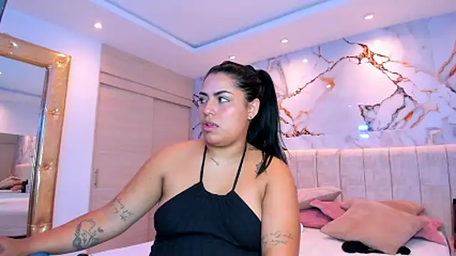 kiana cream online show from 04.18.26