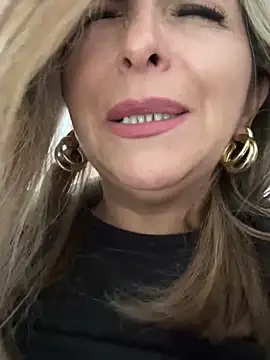  Abril-Office1 online show from 02.03.25