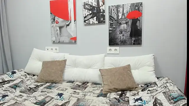 Snapshot of Tiny_JuJu chatting on 02.04.26 Tiny JuJu online show from 02.04.26