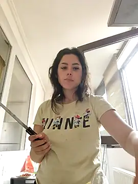 LovelyJulliette online show from 03.15.25