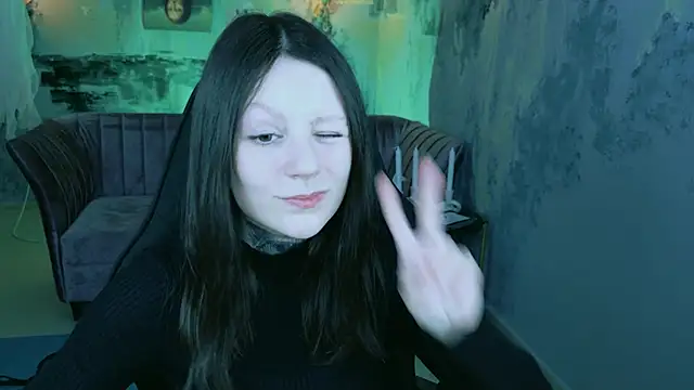 Snapshot of VeliraBraitberg chatting on 12.08.24 VeliraBraitberg online show from 12.08.24