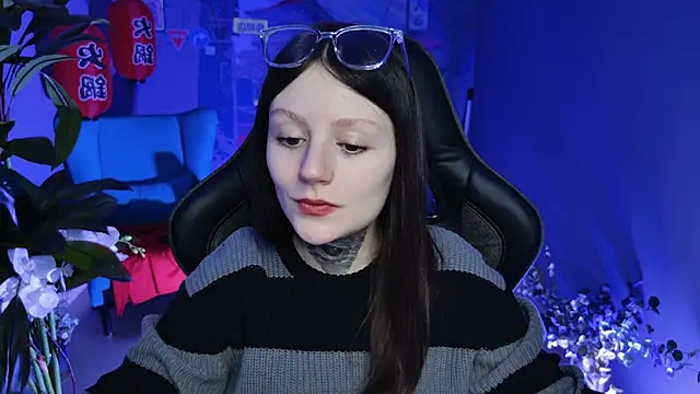 Snapshot of VeliraBraitberg chatting on 02.12.25 VeliraBraitberg online show from 02.12.25