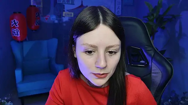 Snapshot of VeliraBraitberg chatting on 02.19.25 VeliraBraitberg online show from 02.19.25