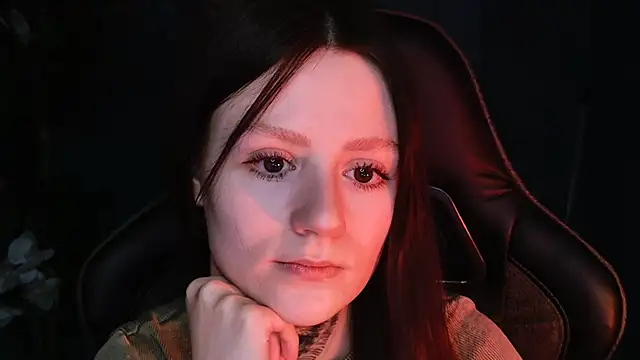 Snapshot of VeliraBraitberg chatting on 02.27.25 VeliraBraitberg online show from 02.27.25