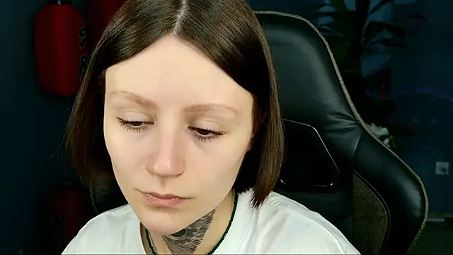 Snapshot of VeliraBraitberg chatting on 03.16.25 VeliraBraitberg online show from 03.16.25