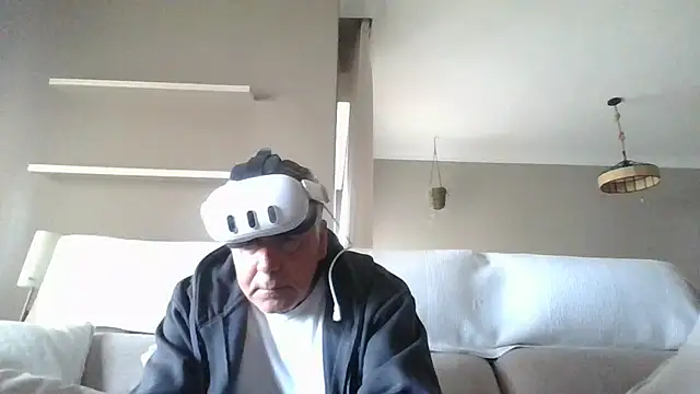 Snapshot of fransexdol chatting on 03.14.25 fransexdol online show from 03.14.25