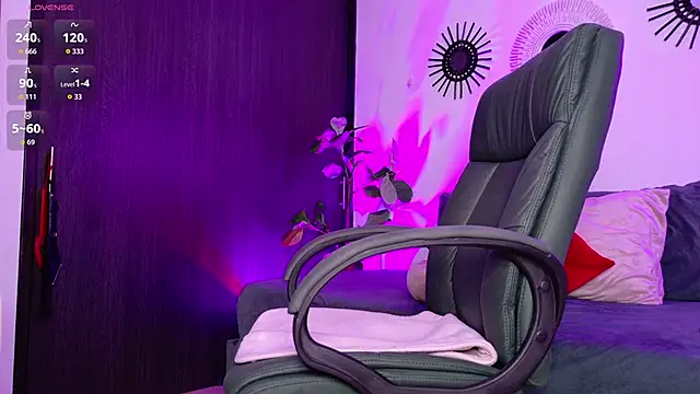 SexyCharlize08 online show from 10.16.25