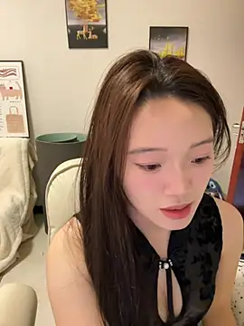 Snapshot of rose-u chatting on 01.02.25 rose-u online show from 01.02.25