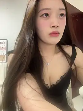 Snapshot of rose-u chatting on 03.07.25 rose-u online show from 03.07.25