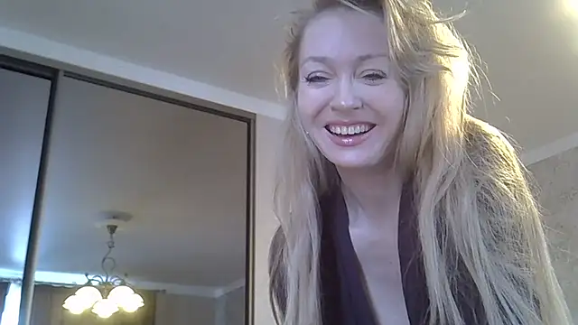 ZarinaSwift online show from 03.22.26