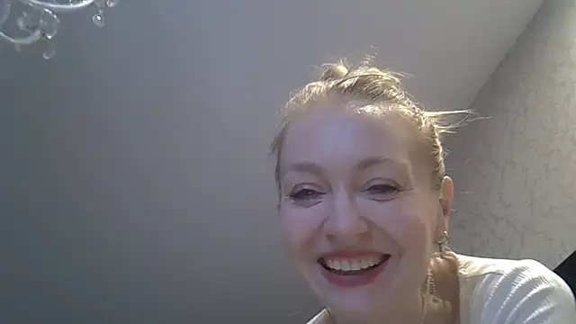 ZarinaSwift online show from 04.07.26