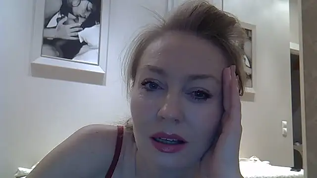 ZarinaSwift online show from 04.23.26